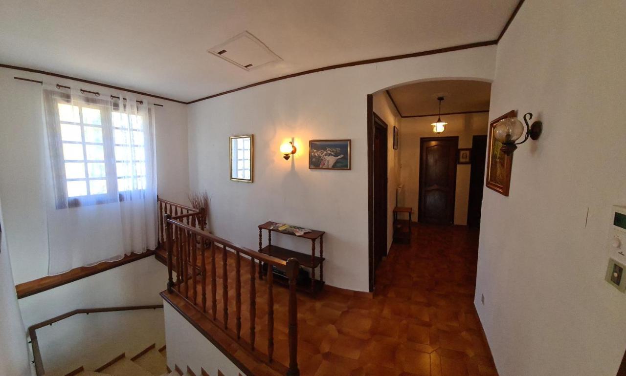 Magnifique villa dans un village de l'Alta Rocca Carbini Extérieur photo